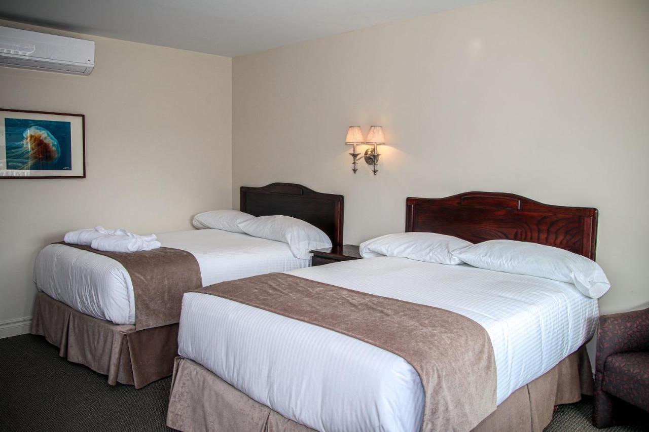 Hotel Les Trois Soeurs แปร์เซ ภายนอก รูปภาพ